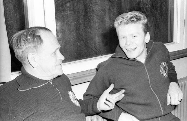 Lehrgang des Nationalteams der BR Deutschland in Saarbrücken - Bundestrainer Sepp Herberger (li.) und Helmut Haller (beide BRD) Aufnahmedatum geschätzt