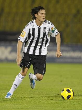 Ljubomir Fejsa - Partizan Belgrad vs. BSK Borca - 06.05.2011 - MarkoxMetlas 