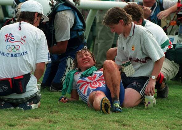 DEB MURRELL (GREAT BRITAIN) EXHAUSTED AT THE END OF WOMEN S MOUNTAIN BIKE RACE. GEORGIA INT L HORSE PARK, 30 7 1996. ATLANTA OLYMPICS 1996.  o0 MTB