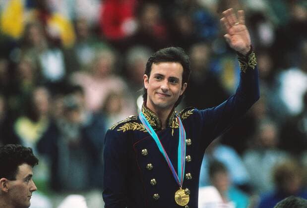 OLYMPIC LEGENDS: Brian Boitano Presentation ceremony : Brian Boitano (USA) gold medal. Mens Figure skating Winter Olympics 1988 Calgary  o0 Olympiasieg Sieg Goldmedaille Siegerehrung o0 Eiskunstlauf