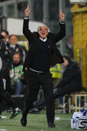 US Palermo (rosa) - AC Mailand (weiß), Trainer Delio Rossi (Palermo)  o0 Jubel, Freude