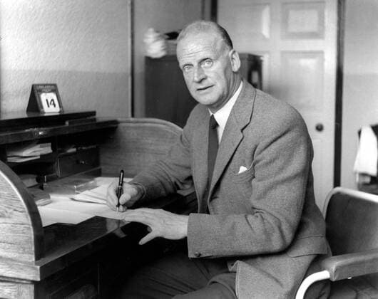 Billy Walker - Nottingham Forest. Manager, March 1939-July 1960, then on the committee until his death. Also played cricket for Warwickshire Club & Ground. Ex: Aston Villa & England player. 