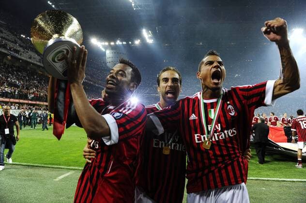 AC Mailand ist italienischer Meister: Robinho-Mathieu Flamini-Kevin-Prince Boateng v.li. 