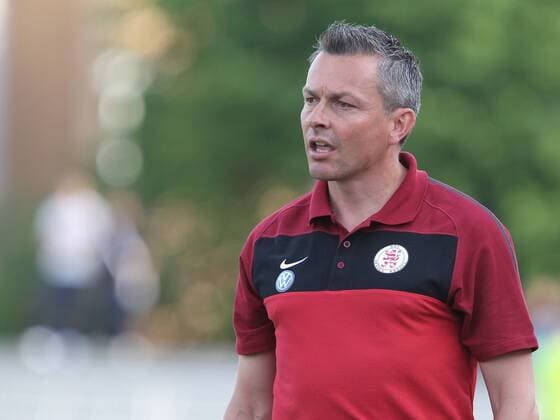 Fußball, Trainerhistorie KSV Hessen Kassel von 1964 bis heute Fussball - Hessenpokal Finale - 10.05.2011, SV Wehen Wiesbaden vs. KSV Hessen Kassel, Trainer Christian Hock (KSV)