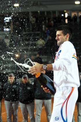 Novak Djokovic (SRB) gewinnt die Internazionali BNL d Italia dItalia, Foro Italico, Rom 15 05 2011 andreaxstaccioli o0 Freude Jubel Sieg Finale Sekt, Sektdusche, Champagner, Champagnerdusche