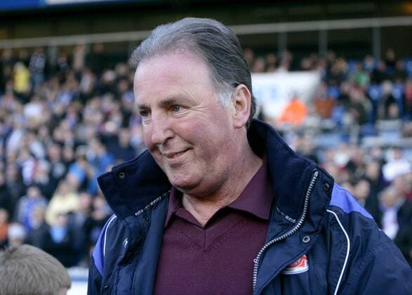 Trainer Uwe Reinders (FC Hansa Rostock) - Jubiläumsspiel Rückkehr der Helden 20 Jahre Meisterjubiläum 1991-2011 FC Hansa Rostock in der DKB Arena in Rostock - 4.05.2011,Deutschland,Herren