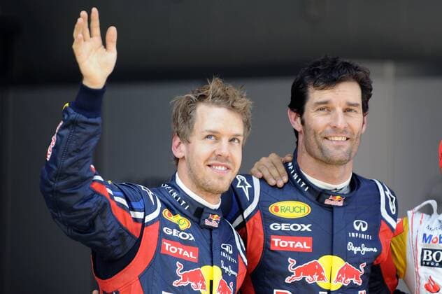 v.li:Sebastian VETTEL (GER),Red Bull Racing mit Mark WEBBER (AUS),Red Bull Racing,Brustbild,winkend,winken.Gestik Qualifying,21.05.2011. Formel 1:GP von Spanien Circuit de Catalunya,Saison2011, o0 Jubel Freude Pole position