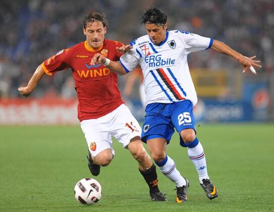 Francesco Totti (Rom), Martinez (Sampdoria), AS Rom (rot) - Sampdoria (weiß) ---- massimoxoliva