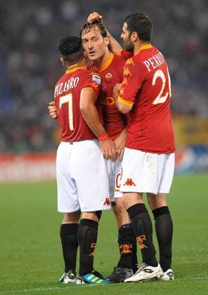 Francesco Totti (Rom, mi.), AS Rom (rot) - Sampdoria (weiß) ---- massimoxoliva o0 Jubel, Freude