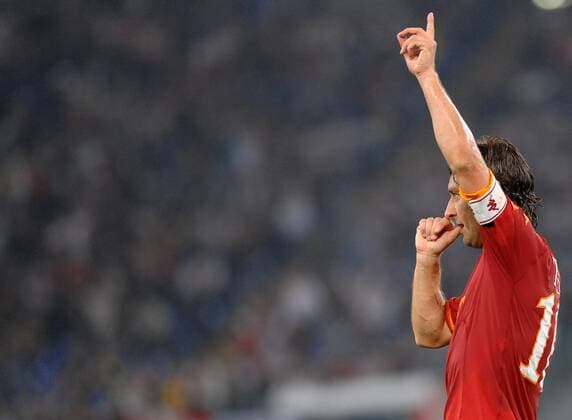 Francesco Totti (Rom), AS Rom (rot) - Sampdoria (weiß) ---- massimoxoliva