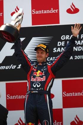 22.05.2011- Race, Sebastian Vettel (GER), Red Bull Racing, RB7 race winner Spanish Grand Prix, Barcelona, Round 5, 19-22 May 2011  o0 Pokal Trophäe Objekte o0 Sieg Siegerehrung