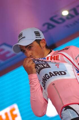 Giro d Italia 2011, 16. Etappe: Belluno - Nevegal; Etappensieger Alberto Contador (ESP Saxo Bank Sungard) - Gesamtführender des Giro d Italia 2011 nach der 16. Etappe, Nevegal  o0 Zeitfahren Einzelzeitfahren Bergzeitfahren rosa Trikot Gesamtführung Jubel, Freude