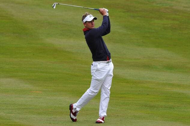 26.05.2011 Luke Donald (ENGLAND) in action during Round 1 of the BMW PGA Golf Herren Golf Championship from Wentworth. xKevinxBatchelorx  ActionPlus11174405 Content restricted for UK based newspaper