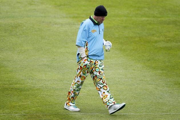 Golf - BMW PGA Golf Herren Championship USA s John Daley sporting a pair of coloured trousers at Wentworth Club, Surrey 