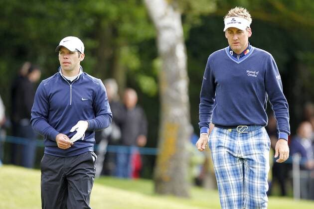 Golf - BMW PGA Golf Herren Championship Paul Casey and Ian Poulter on the first hole of their second round at Wentworth Club, Surrey 