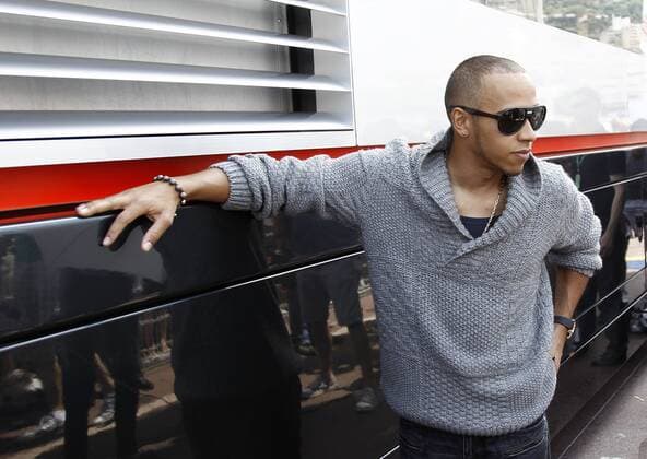 Motorsports: FIA Formula One World Championship 2011, Grand Prix of Monaco, photocall for Steinmetz, 03 Lewis Hamilton (GBR, Vodafone McLaren Mercedes), xHOCHxZWEIx