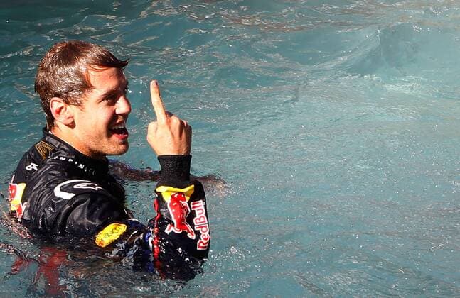 FORMEL 1 - GP von Monaco MONTE CARLO,MONACO,29.MAI.11 - MOTORSPORT, FORMEL 1 - Grand Prix von Monaco, Siegerehrung. Bild zeigt den Jubel von Sebastian Vettel (GER Red Bull Racing). Keywords: Pool.  o0 Sieg Wasser nass kurios