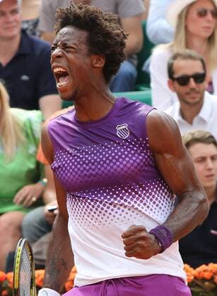 Frenchman Gael Monfils reacts after a shot during his French Open mens fourth round match at Roland Garros in Paris  PAR20110530728 o0 Jubel