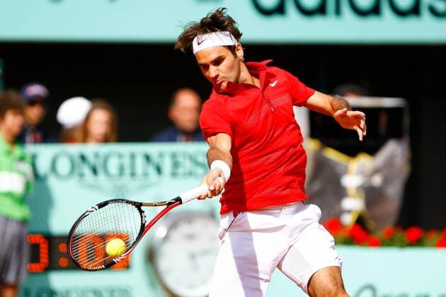 Roger Federer (SUI) during the men s quarterfinal match of the 2011 Roland Garros tournament in Paris. Tennis 2011 - Grand Slam Roland Garros - men s quartefinal - day 11 - ZUMAx34