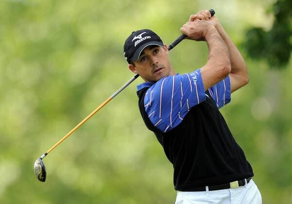 3 June 2011: Jonathan Byrd tees off at the 5th during the Memorial Golf Tournament second round of play at Muirfield Village Golf Course in Dublin, OH. PGA Golf Herren JUN 03 Memorial - Second Round Icon154110603004 EDITORIAL USE ONLY