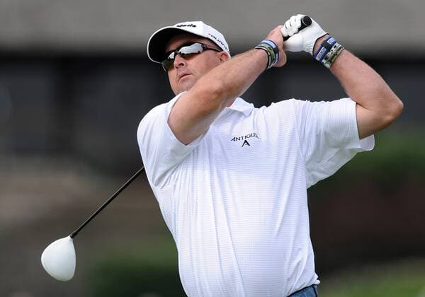 3 June 2011: Tim Herron tees off number one during the Memorial Golf Tournament second round of play at Muirfield Village Golf Course in Dublin, OH. PGA Golf Herren JUN 03 Memorial - Second Round Icon154110603011 EDITORIAL USE ONLY