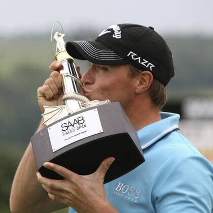 05.06.2011 SAAB Welsh Open Golf from Celtic Manor Twenty Ten Course South Wales. ALEXANDER NOREN wins the SAAB Welsh Open 2011, and first kiss of the trophy xDavidxLloydx  ActionPlus11179791 Content restricted for UK based newspaper