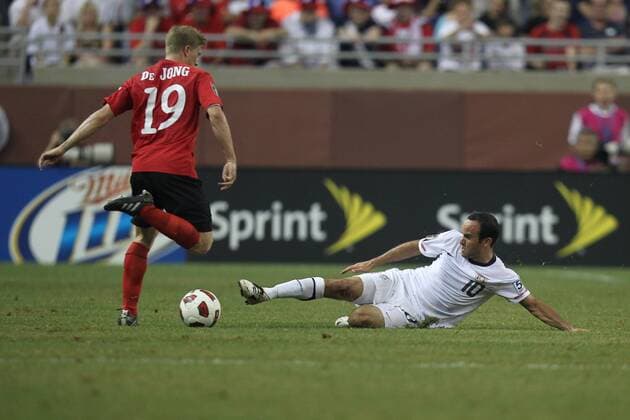 June 7, 2011 - Detroit, Michigan, U.S - USA midfielder Landon Donovan (10) goes for the loose ball during the CONCACAF Gold Cup match at Ford Field. USA defeated Canada 2-0. Soccer: 2011 CONCACAF Gold Cup - June 7 - USA vs Canada - ZUMAx33
