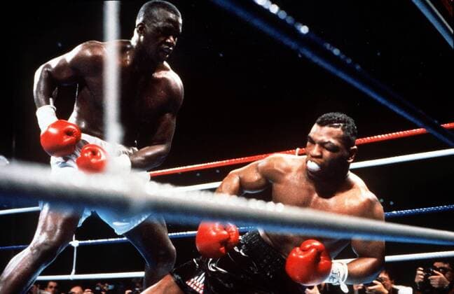 James (Buster) Douglas knocks out Mike Tyson, 10 02 1990. Tokyo. Boxing 1990. 