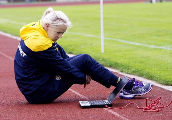 Stenungsund, Josefin Öqvist KP0300003  o0 PC Laptop Puls Fitness Analyse Pulskontrolle Pulsmessung Objekte