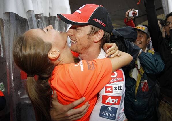 Motorsports: FIA Formula One World Championship 2011, Grand Prix of Canada, Jessica Michibata, girlfriend of Jenson Button (GBR, McLaren Mercedes), xHOCHxZWEIx o0 Sieg, Sieger Partnerin, Frau, Freundin, Lebensgefährtin Familie privat people