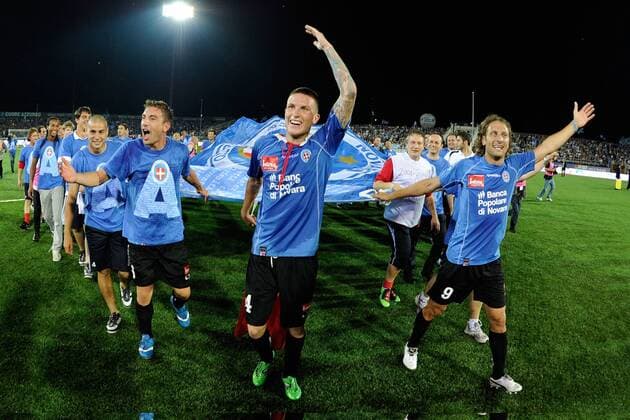 Novara 12 06 2011 - play off serie B Novara Calcio 1908 - Calcio Padova: Novara Calcio 1908 feiert den Aufstieg 2011 