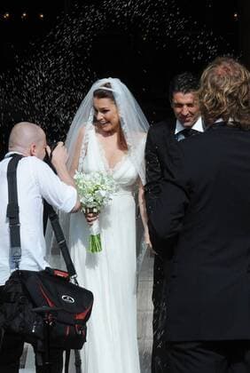 Czech model Alena Seredova (left) got married in Prague with Italian soccer player Gianluigi Buffon (Juventus Turin, right) on June 16, 2011. (CTKxPhoto VeronikaxSimkova)  CTKPhoto435201106160501301