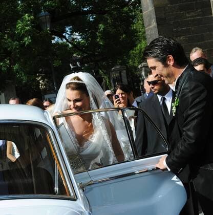 Czech model Alena Seredova (left) got married in Prague with Italian soccer player Gianluigi Buffon (Juventus Turin, right) on June 16, 2011. (CTKxPhoto VeronikaxSimkova)  CTKPhoto44201106160510401