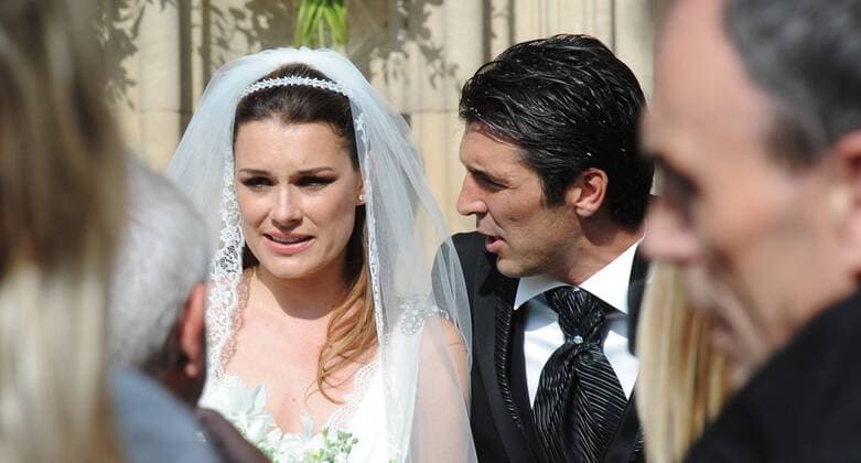 Czech model Alena Seredova (left) got married in Prague with Italian soccer player Gianluigi Buffon (Juventus Turin, right) on June 16, 2011. (CTKxPhoto VeronikaxSimkova)  CTKPhoto43201106160503701