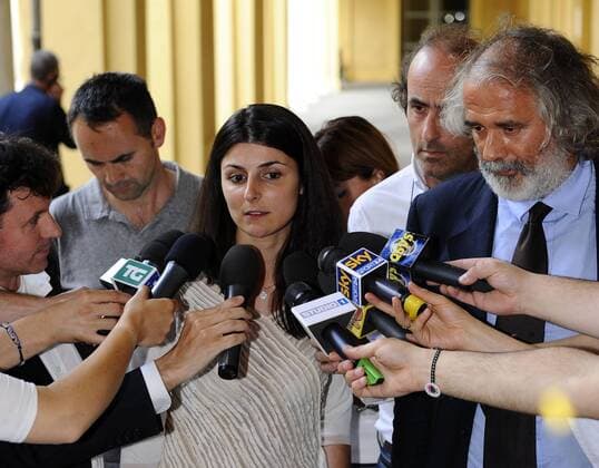 Cremona 17 06 2011 - Anwälte Emanuela Di Paolo und Luca Curatti, Rechtsbeistände von Marco Paoloni, einem Beschuldigten im Wettskandal  o0 Sportwette Fußballwetten Fußballwette Wetten Spielmanipulation Interview