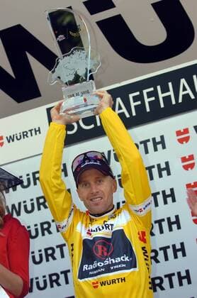 Tour de Suisse 2011, Einzelzeitfahren, Zeitfahren, 9. Etappe: Schaffhausen - Schaffhausen, Levi Leipheimer (USA Radioshack) - Gesamtsieger der Tour de Suisse 2011  o0 Sieg, Sieger gelbes Trikot Siegerehrung Pokal, Trophäe, Objekte