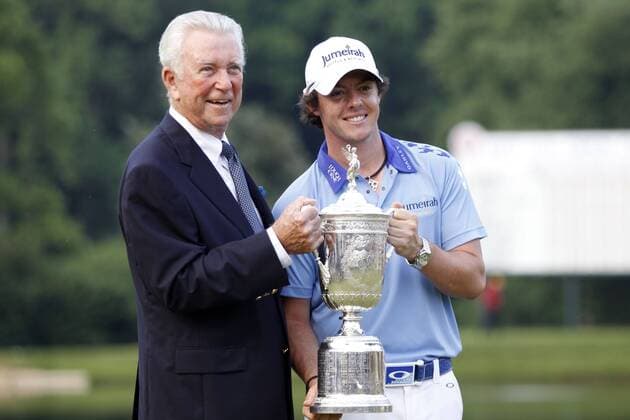 June 19, 2011 - Bethesda, Maryland, U.S. - RORY McILROY receives his trophy for his U.S. Open win from KEN VENTURI on the 18th green. McIlroy won the U.S. Open with a record score of 16 under par. Golf 2011 - US Open Final Round - ZUMAb21