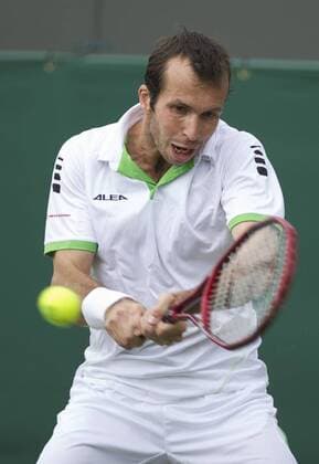 Tennis: Wimbledon Championship 2011, Radek Stepanek (CZE) in action during the Gentlemen s Singles 1st Round match on day two of the Wimbledon Lawn Tennis Championships at the All England Lawn Tennis and Croquet Club. xHOCHxZWEIx 