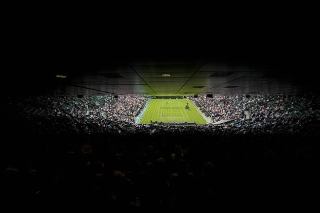 Tennis: Wimbledon Championship 2011, Day Three of the Wimbledon Lawn Tennis Championships at the All England Lawn Tennis and Croquet Club, June 22, 2011, London, England. xHOCHxZWEIx xKirstenxHolstx o0 Sportstätte Totale Stadion