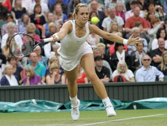 Germany s Sabine Lisicki returns the ball in her match on the fourth day of the 125th Wimbledon Championships in Wimbledon, England on Thursday, June 23, 2011.  LON2011062339 o0 Aktion Einzelbild Freisteller