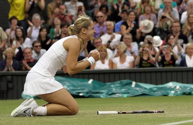 Germany s Sabine Lisicki celebrates winning her match on the fourth day of the 125th Wimbledon Championships in Wimbledon, England on Thursday, June 23, 2011.  LON2011062345 o0 Einzelbild Freisteller Jubel Emotionen weinen Tränen Freudentränen