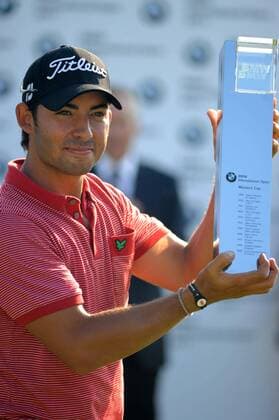 Pablo Larrazabal (ESP) gewinnt die BMW Open 2011 in München o0 Siegerehrung Pokal, Trophäe Objekte Sieg, Sieger