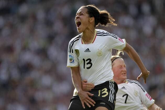 FIFA Women s World Cup Germany 2011-FIFA Damen-Fussball Weltmeisterschaft 2011 in Deutschland-Eröffnungsspiel Deutschland-Canada 2-1 im Olympiastadion in Berlin-Celia Okoyino da Mbabi freut sich nach ihrem Treffer zum 2-0- DFB