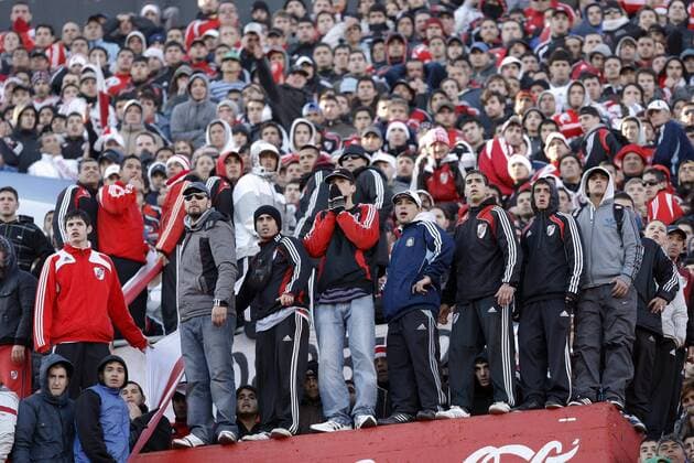 BUENOS AIRES, - Fans of River Plate watch their Argentina s first division second leg playoff soccer match in Buenos Aires, capital of Argentina, June 26, 2011. River Plate, the giant Argentine league club, suffered their biggest humiliation ever with relegation to the second division for the first time in the first leg of their play-off on Wednesday and tying 1-1 in the second leg match on Sunday. ---  o0 Totale