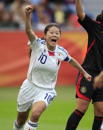 Deutschland, FIFA Frauen Fussball WM, Vorrunde, Gruppe B Japan vs. Mexiko, 01.07.2011, Leverkusen , Homare Sawa, Japan, jubel