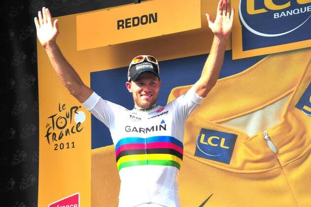 Tour de France 2011, 3.Etappe: Olonne sur Mer - Redon; Thor Hushovd (NOR Garmin - Cervelo), Redon  o0 Siegerehrung Weltmeistertrikot, Regenbogentrikot