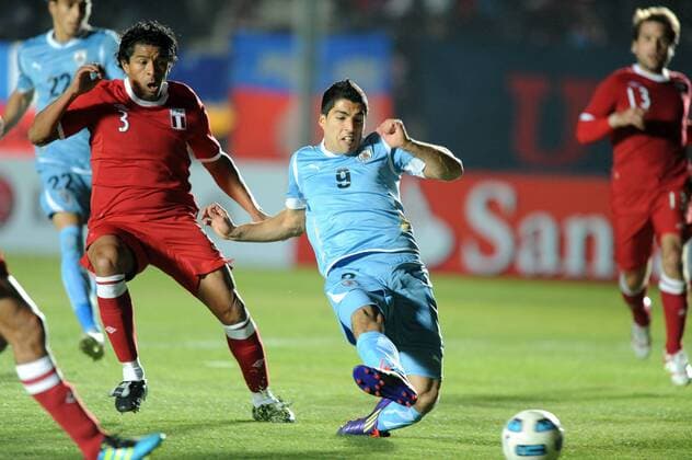San Juan - Copa America - Uruguay - Peru - Tor von Luis Suarez (URU, Mitte) - 