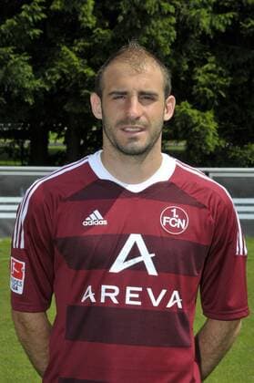 Javier Pinola, 1. FCN, bei der Vorstellung zur Saison 2011 2012 in Nürnberg; 05 07 2011 -