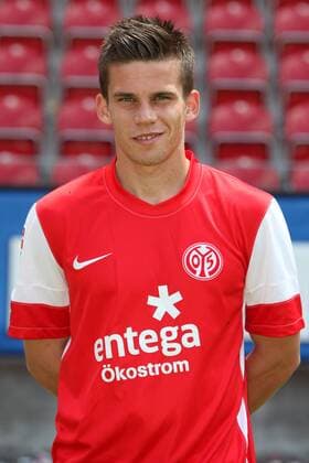 05.07.2011, Fußball Bundesliga, offizieller Fototermin des 1. FSV Mainz 05 zur Saison 2011 2012. Zoltan Stieber.