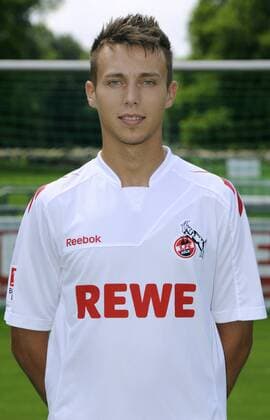 Fussball, Fototermin zur Bundesliga-Saison 2011 2012: 1. FC Köln: Adam Matuschyk.